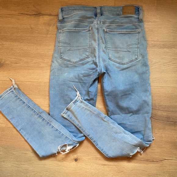 American Eagle size 2 jeans - Picture 4 of 4